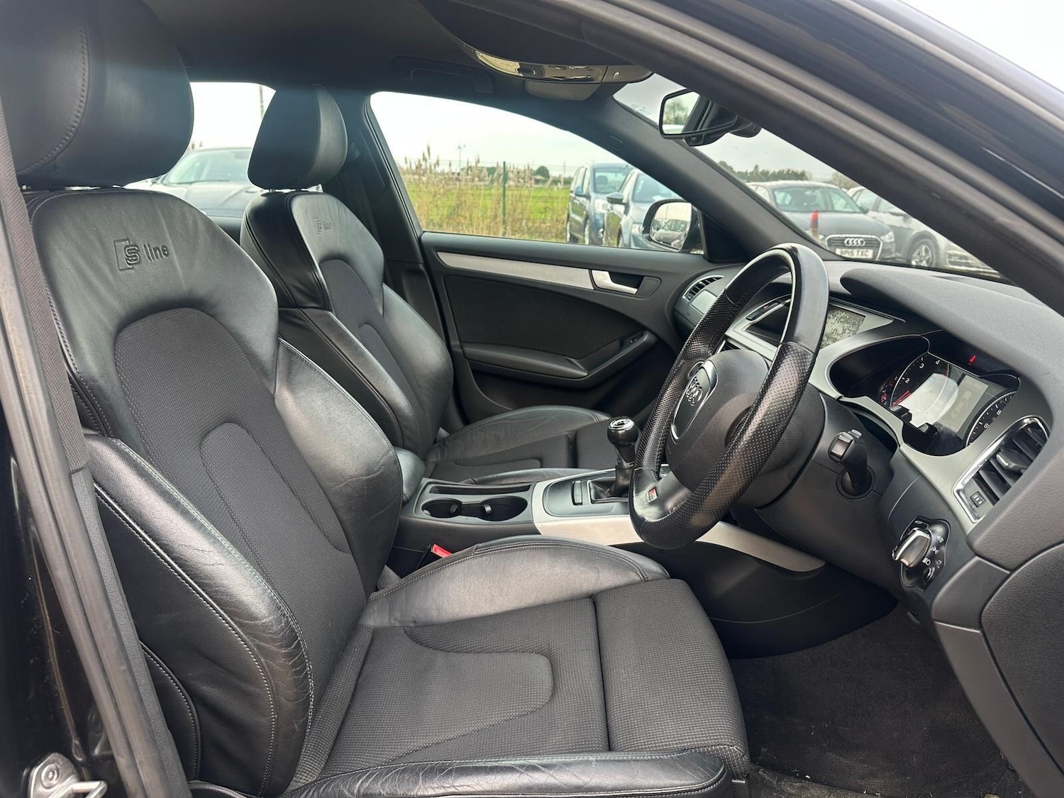 Used Audi A4 2010 for sale - 76991320: Photo 7