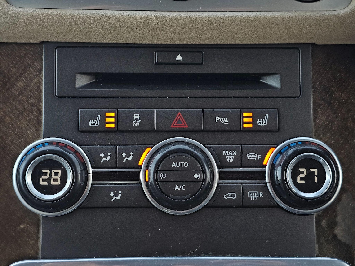 Used Land Rover Range Rover Sport 2011 for sale - 77081477: Photo 21