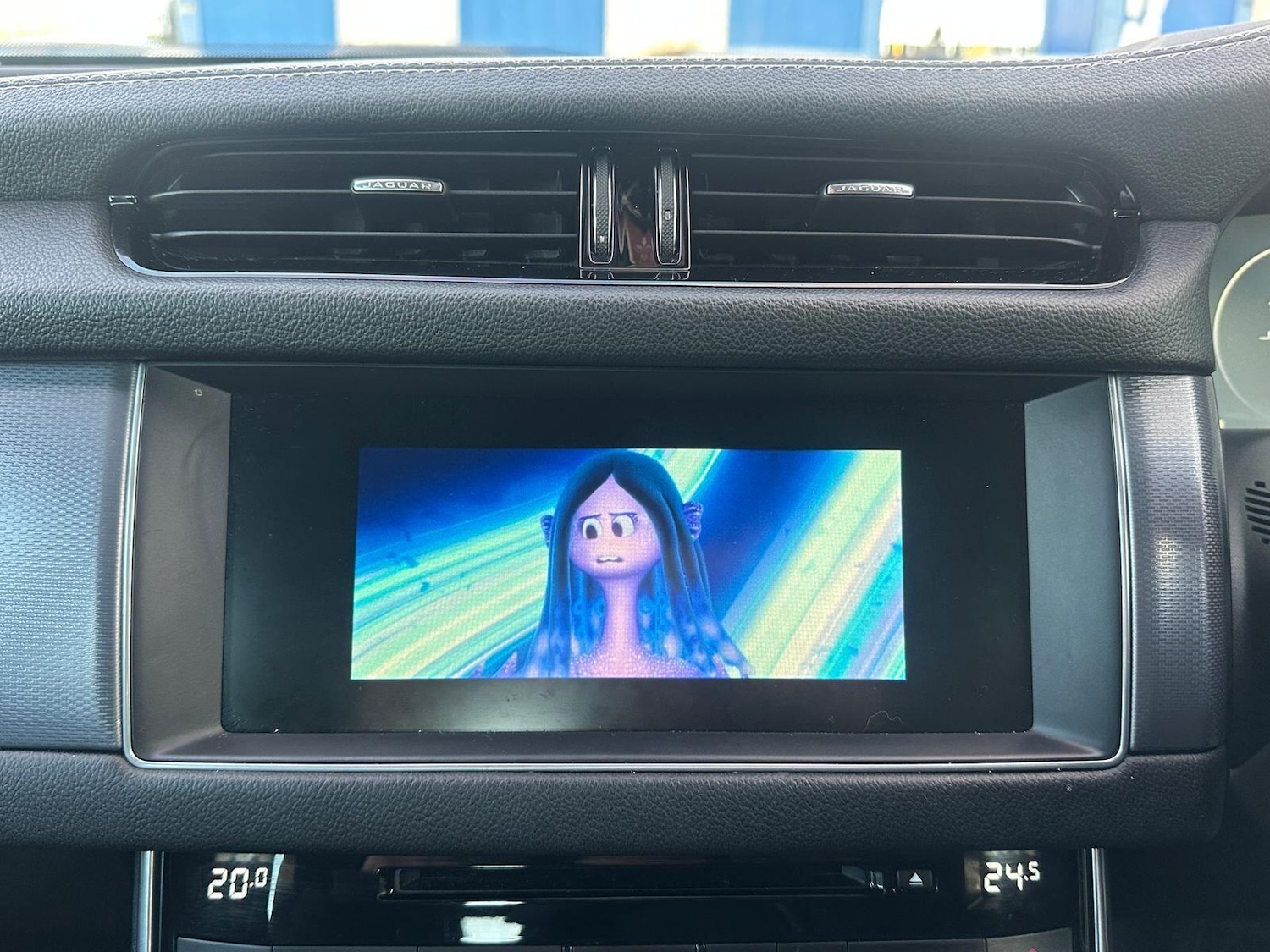 Used Jaguar XF 2017 for sale - 76765393: Photo 11