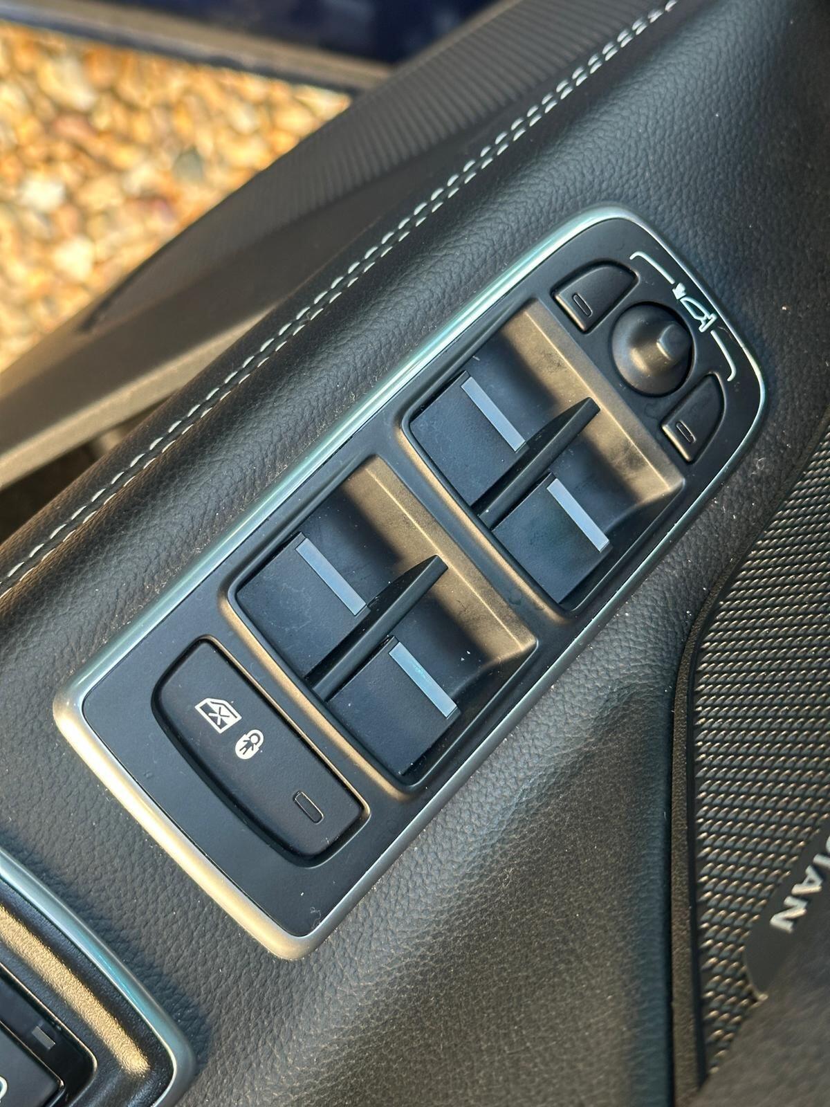 Used Jaguar XF 2017 for sale - 76765393: Photo 20