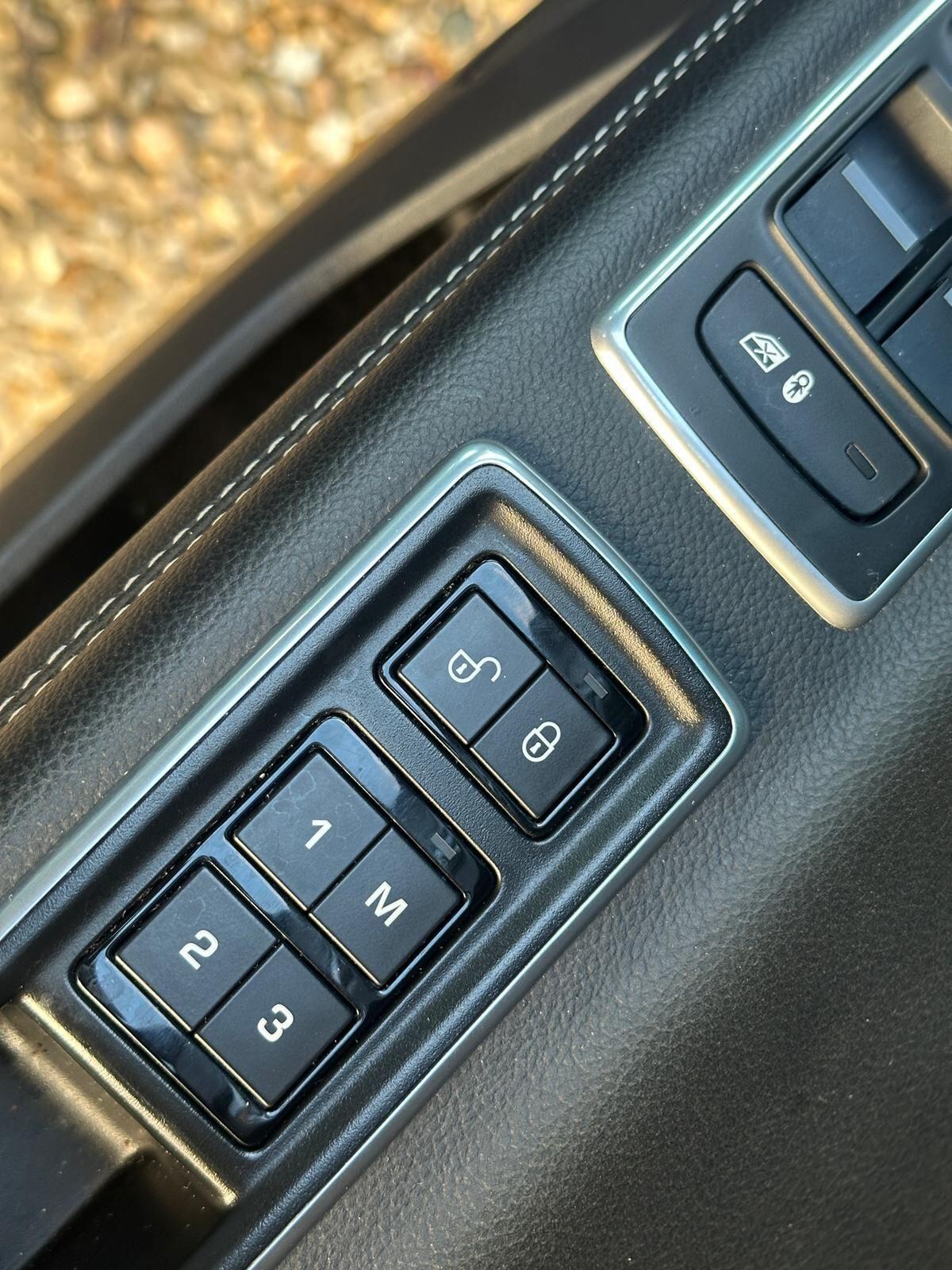 Used Jaguar XF 2017 for sale - 76765393: Photo 21