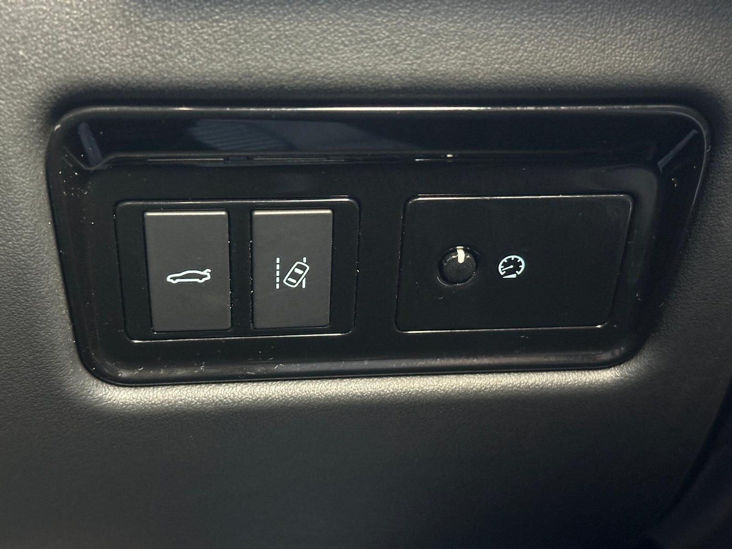 Used Jaguar XF 2017 for sale - 76765393: Photo 23