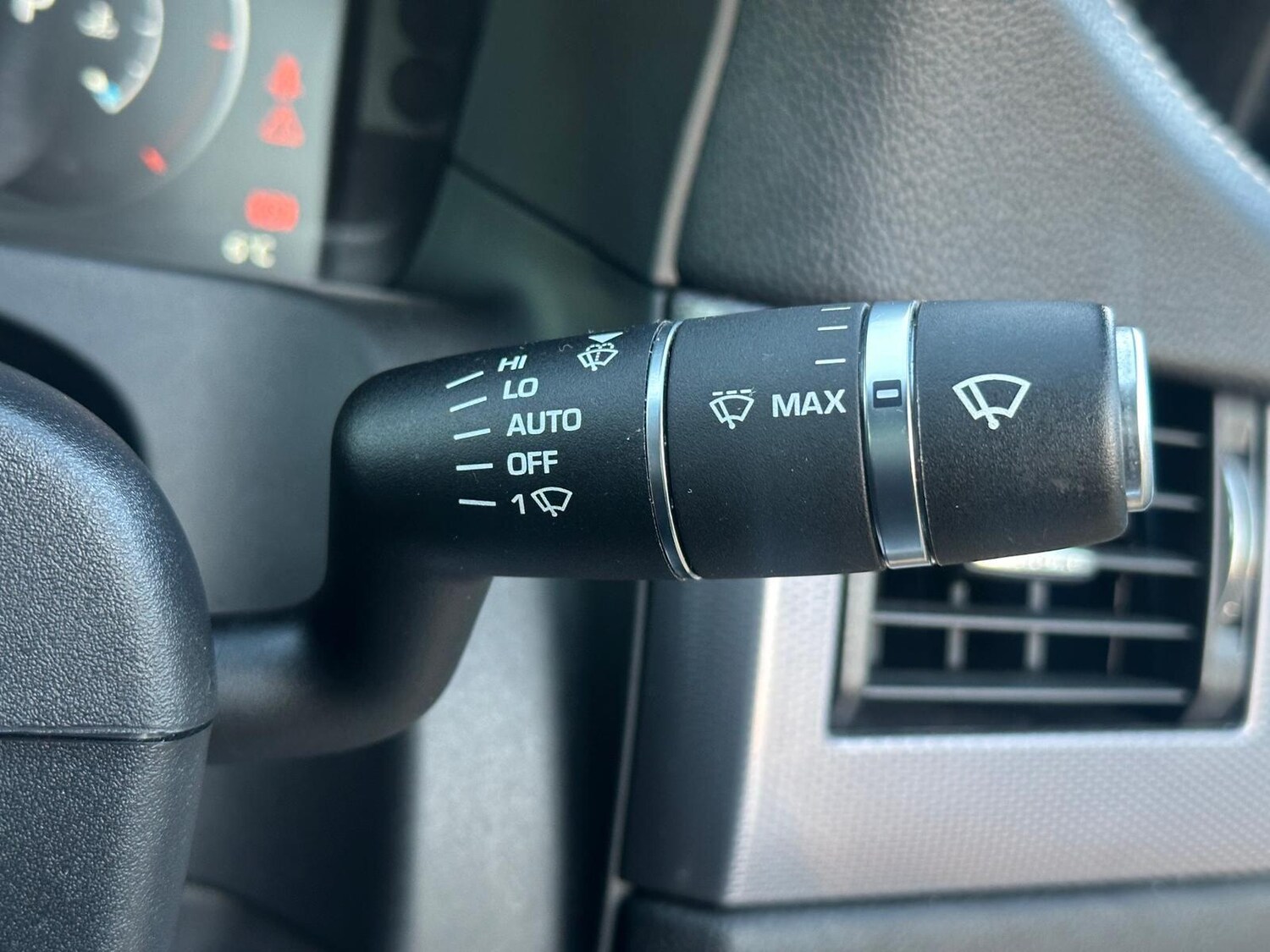 Used Jaguar XF 2017 for sale - 76765393: Photo 26