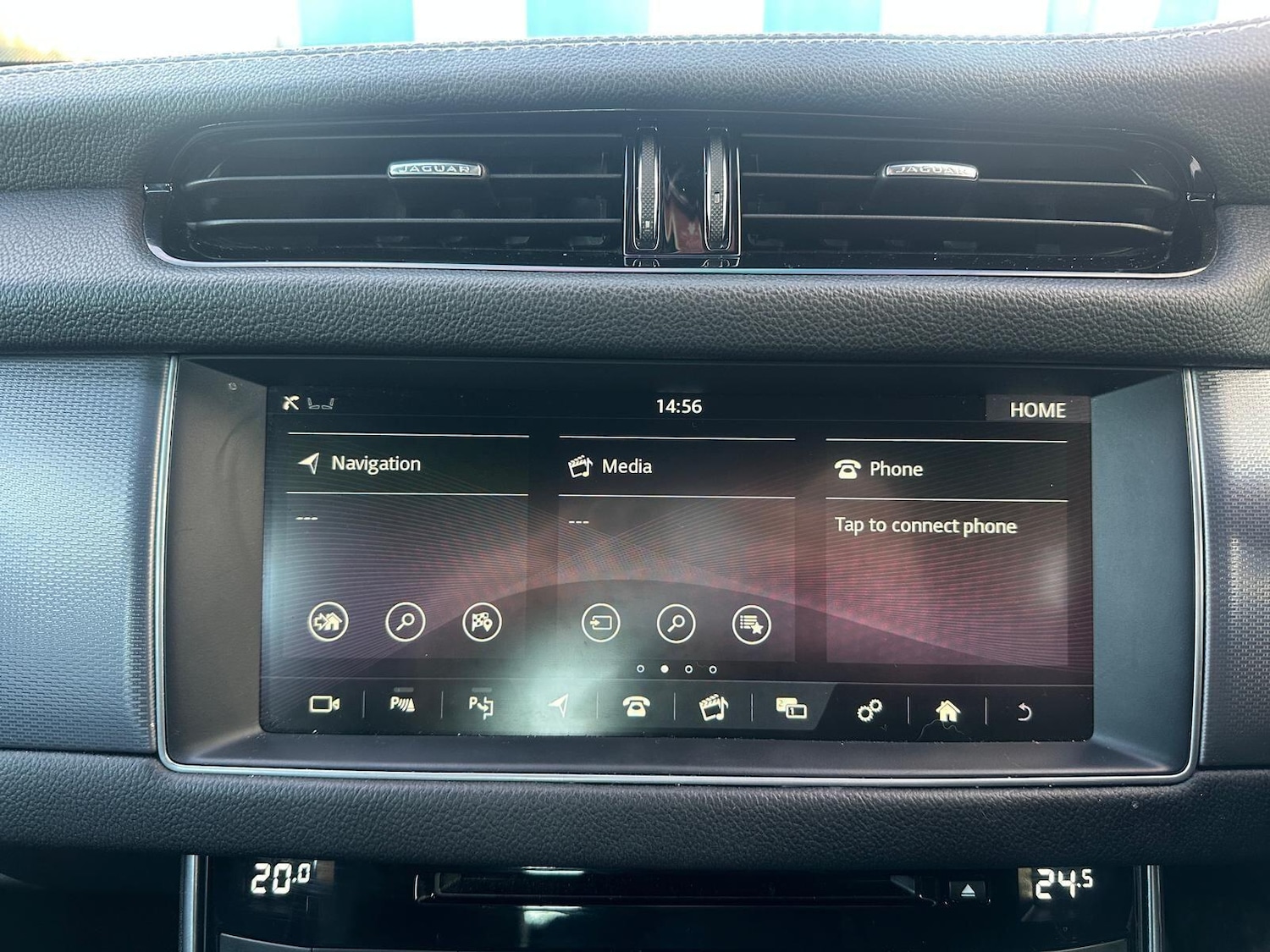 Used Jaguar XF 2017 for sale - 76765393: Photo 37