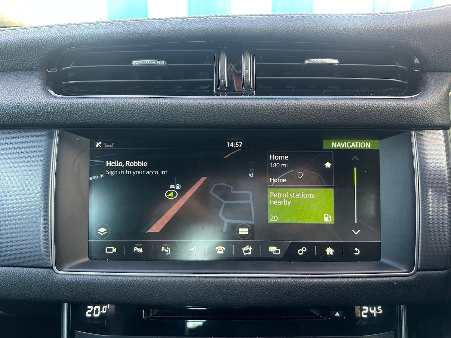 Used Jaguar XF 2017 for sale - 76765393: Photo 38