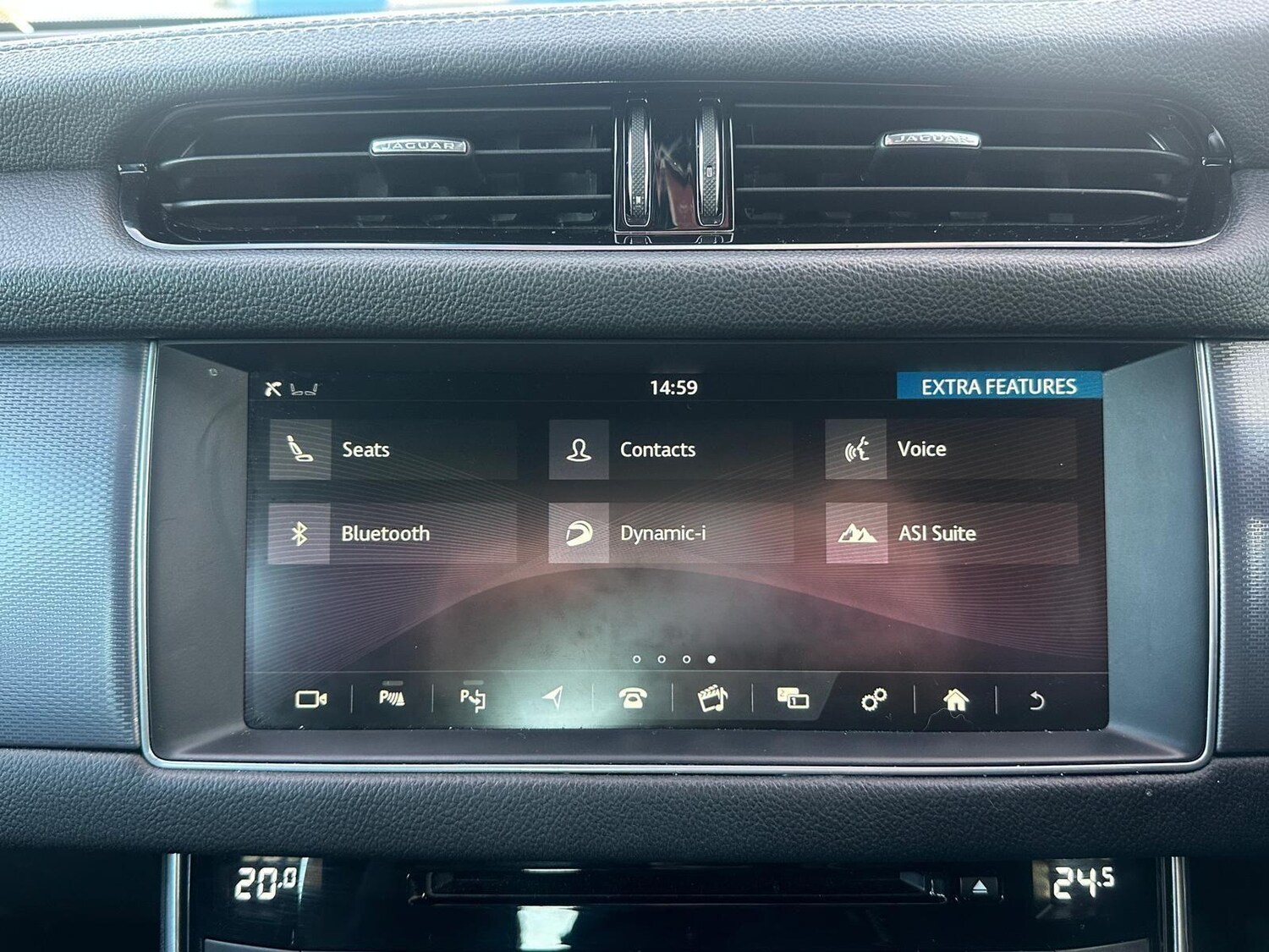 Used Jaguar XF 2017 for sale - 76765393: Photo 41