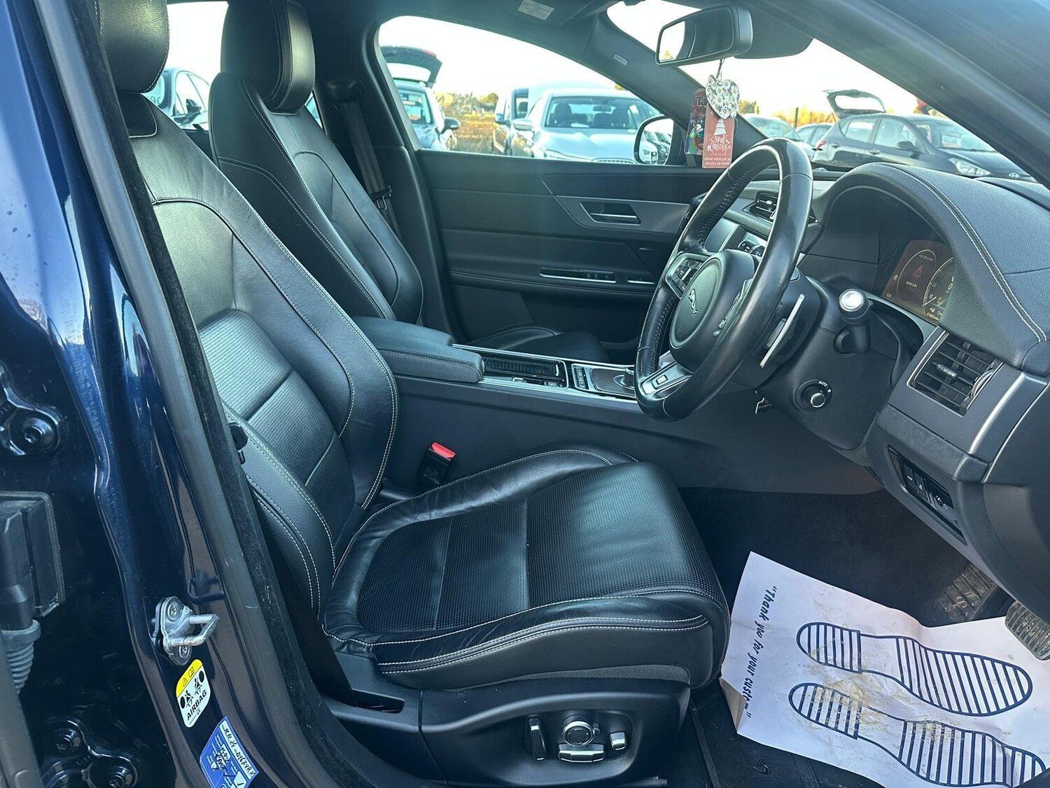 Used Jaguar XF 2017 for sale - 76765393: Photo 7