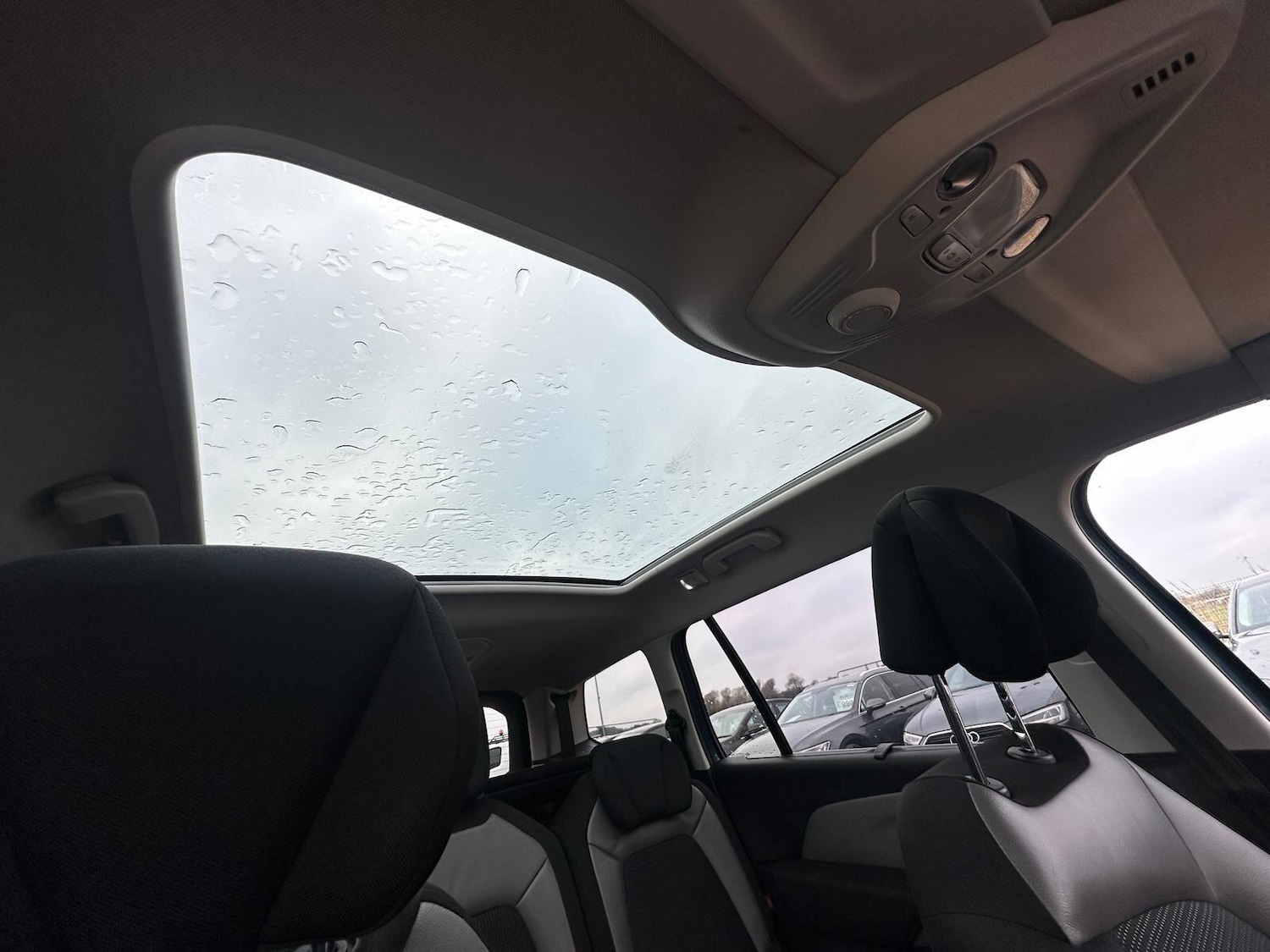 Used Citroen Grand C4 Picasso 2015 for sale - 77320822: Photo 31