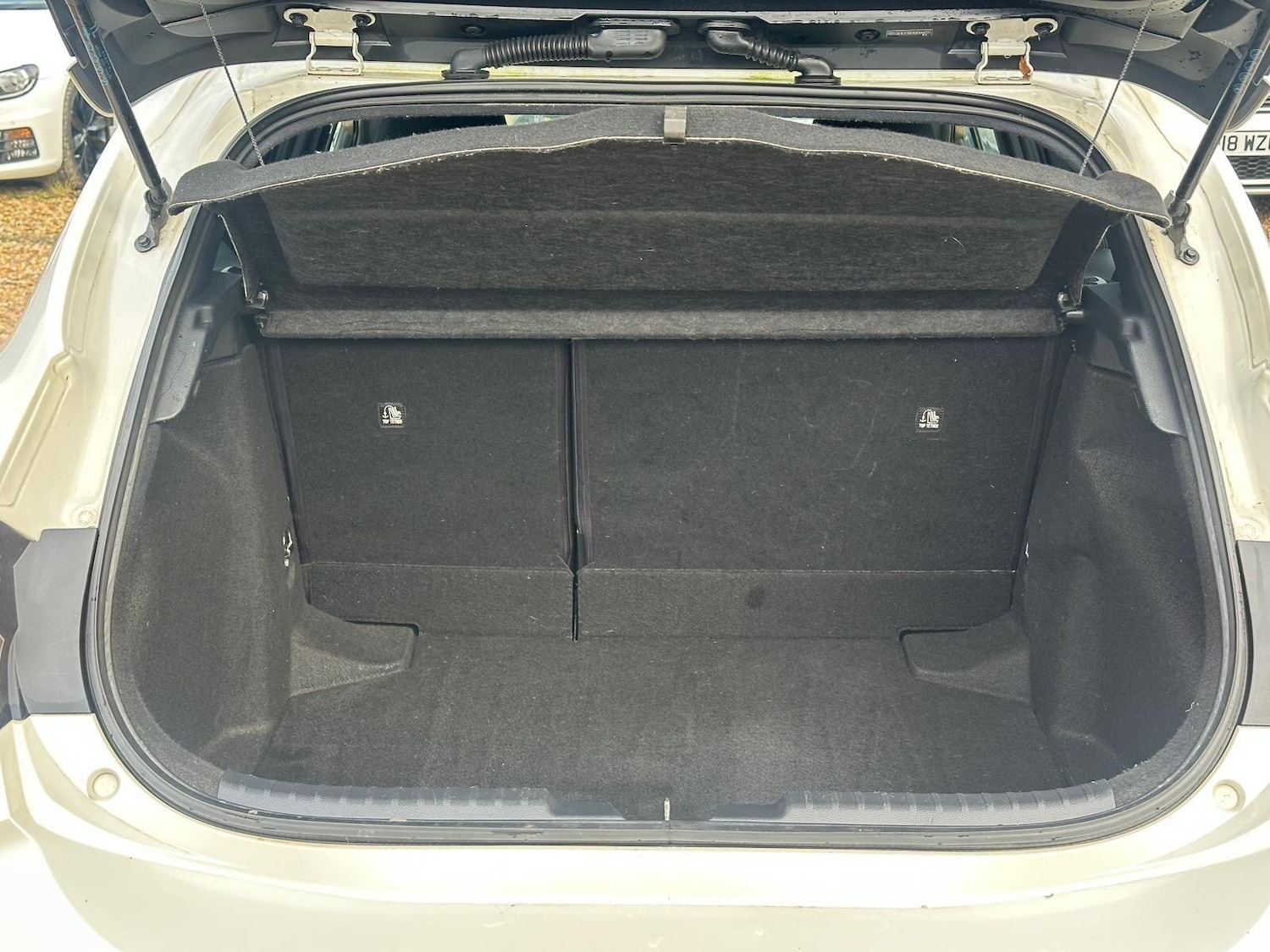 Used Toyota Corolla 2019 for sale - 77144650: Photo 44