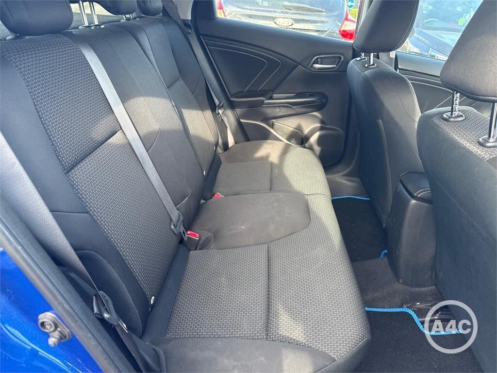 Used Honda Civic 2015 for sale - 78018845: Photo 11