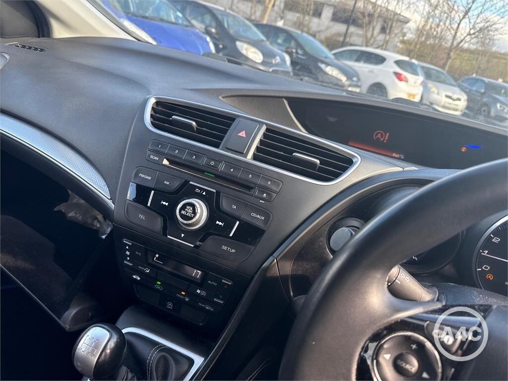 Used Honda Civic 2015 for sale - 78018845: Photo 7