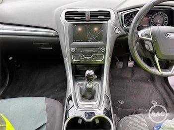 Used Ford Mondeo 2017 for sale - 78934154: Photo