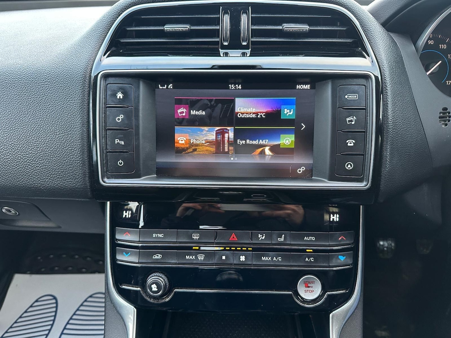 Used Jaguar XE 2016 for sale - 77537879: Photo 21