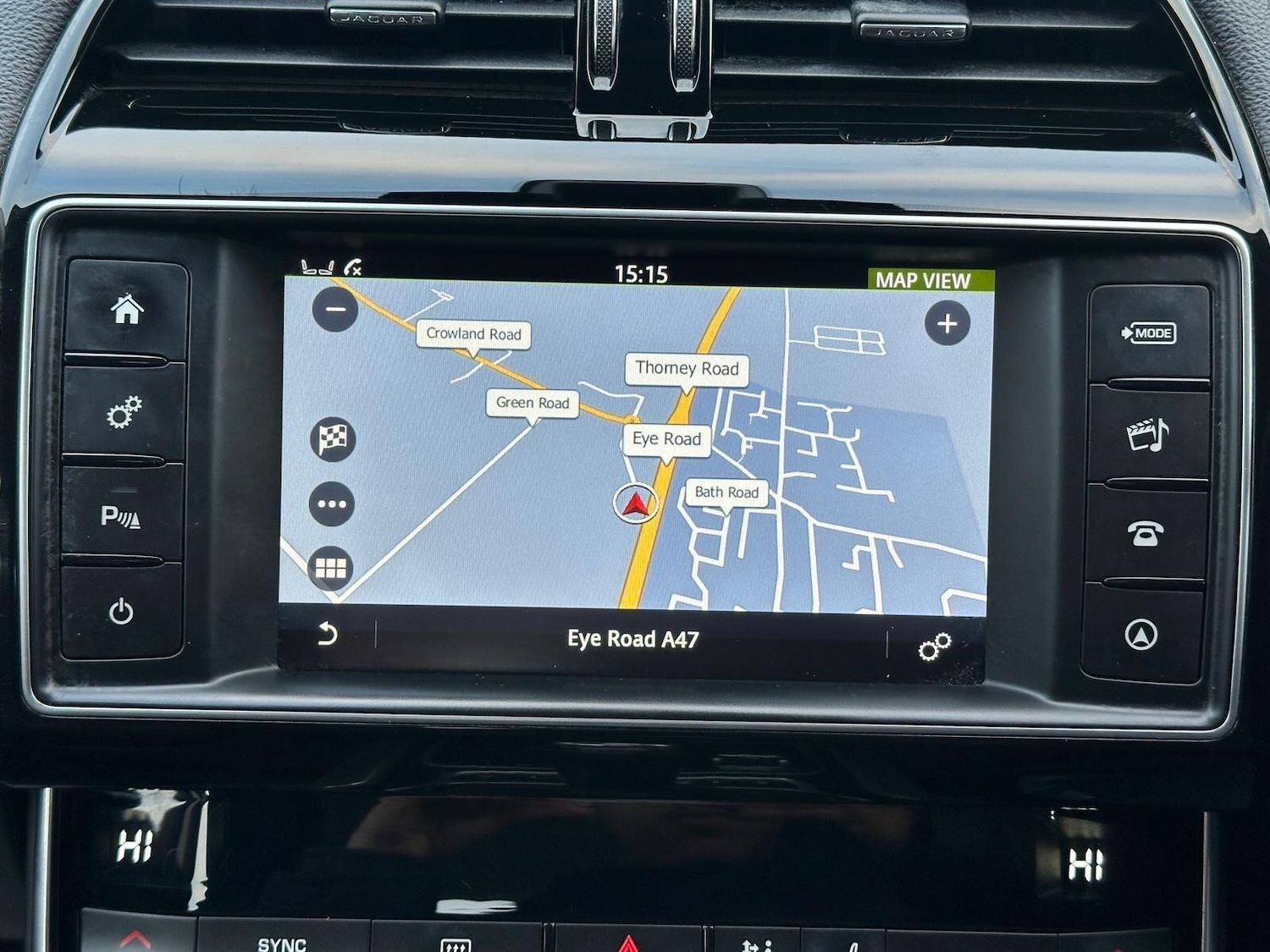 Used Jaguar XE 2016 for sale - 77537879: Photo 23