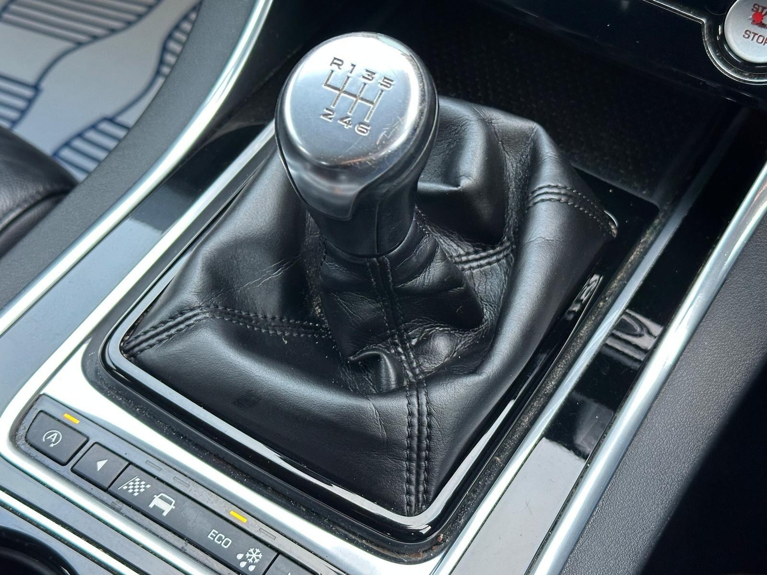 Used Jaguar XE 2016 for sale - 77537879: Photo 27