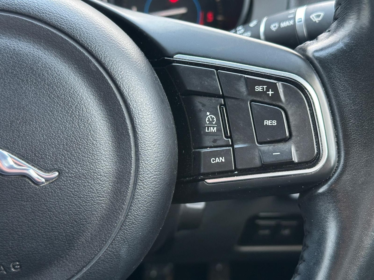 Used Jaguar XE 2016 for sale - 77537879: Photo 34