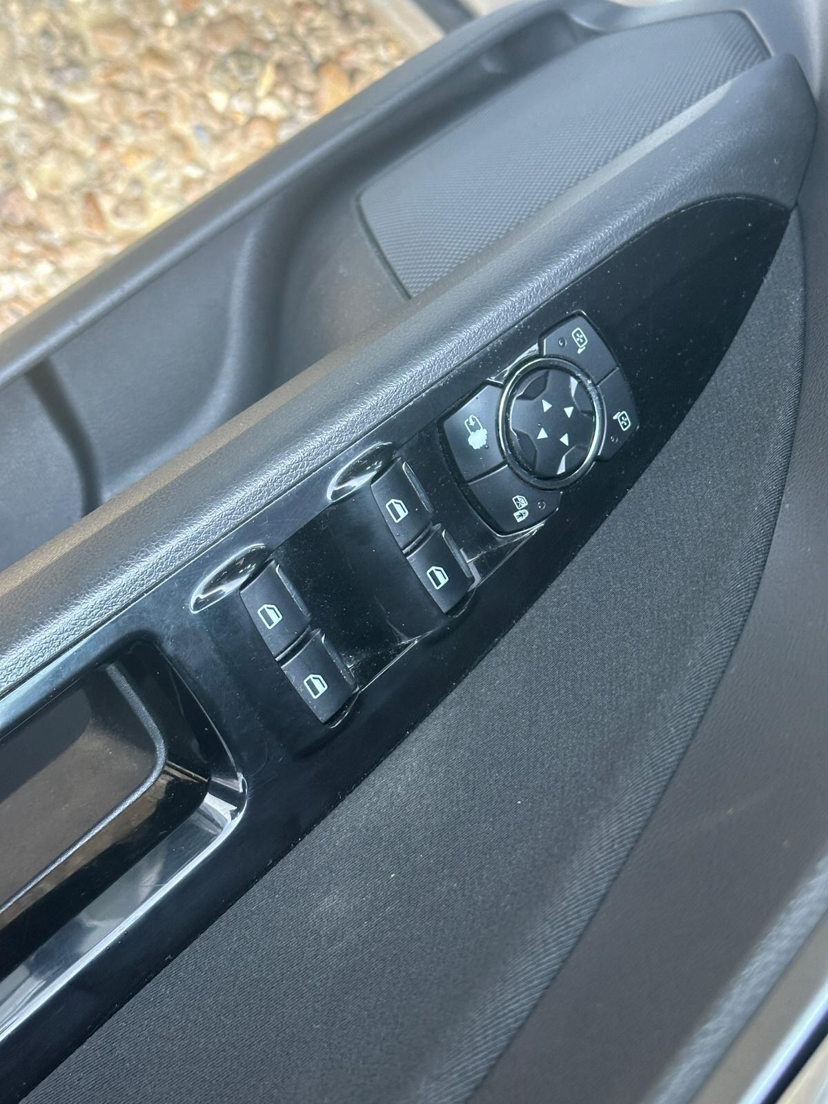 Used Ford Mondeo 2015 for sale - 77396631: Photo 19