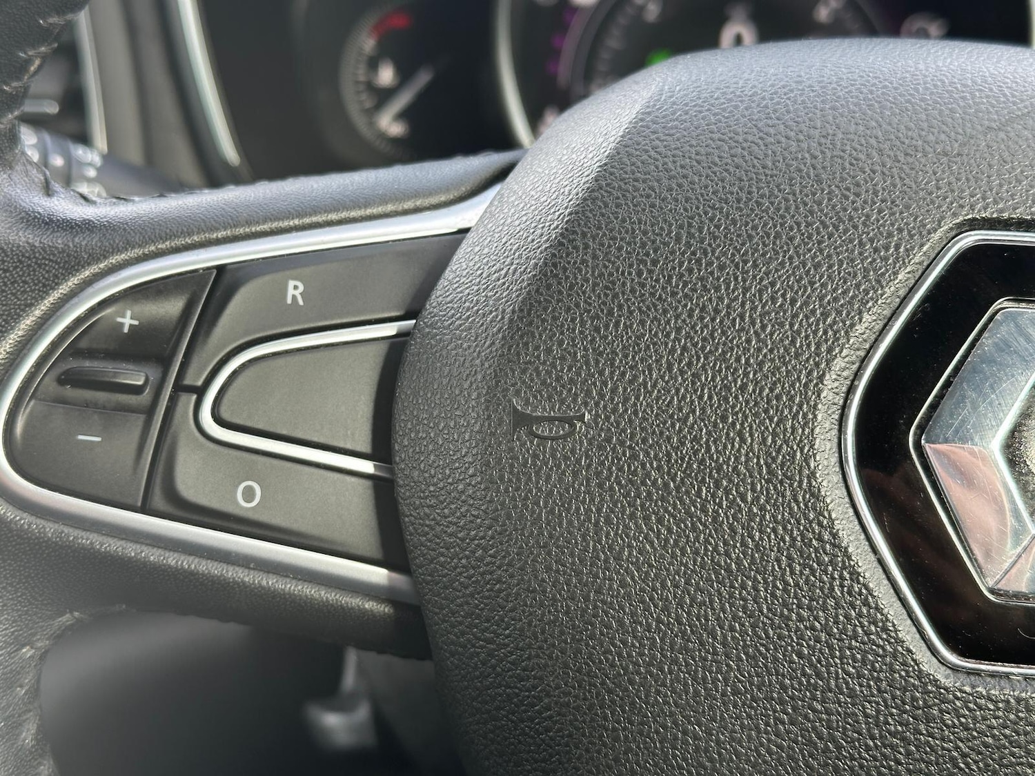 Used Renault Megane for sale - 77883277: Photo 15