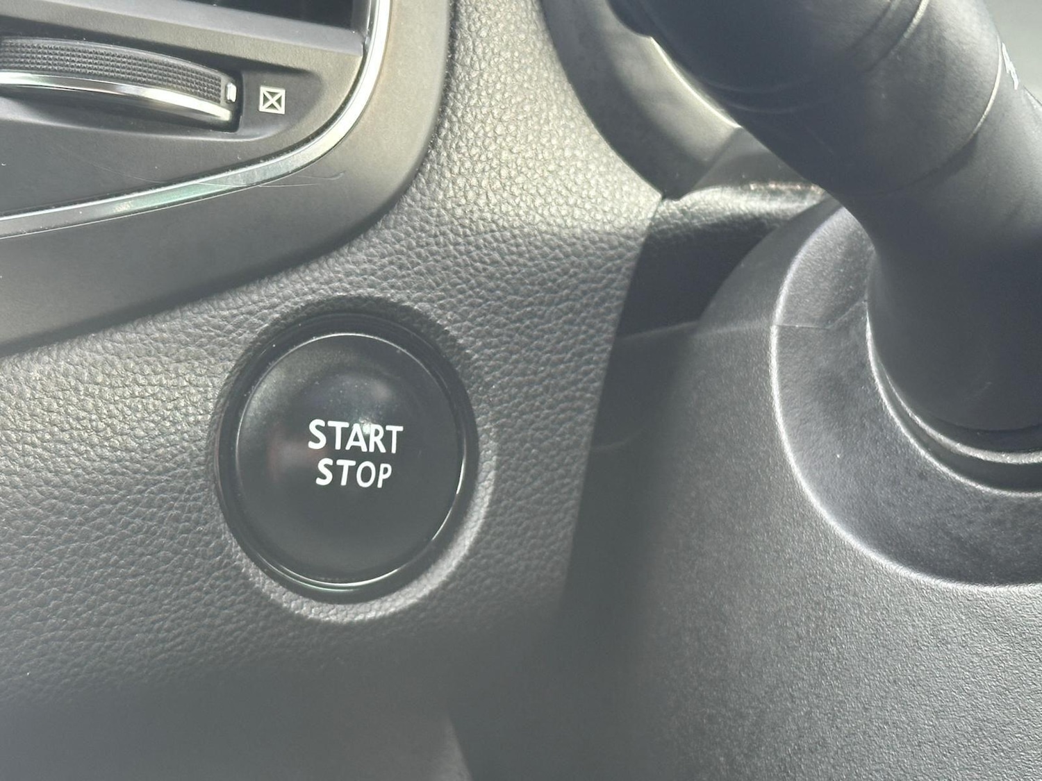 Used Renault Megane for sale - 77883277: Photo 23