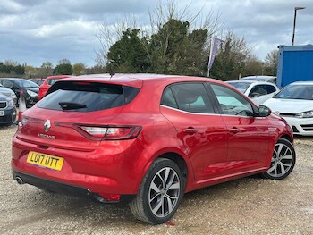 Used Renault Megane 2017 for sale - 77883277: Photo