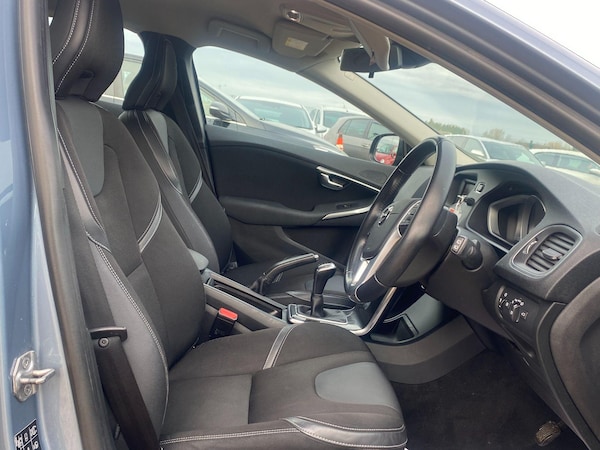 Used Volvo V40 2016 for sale - 74465488: Photo 5