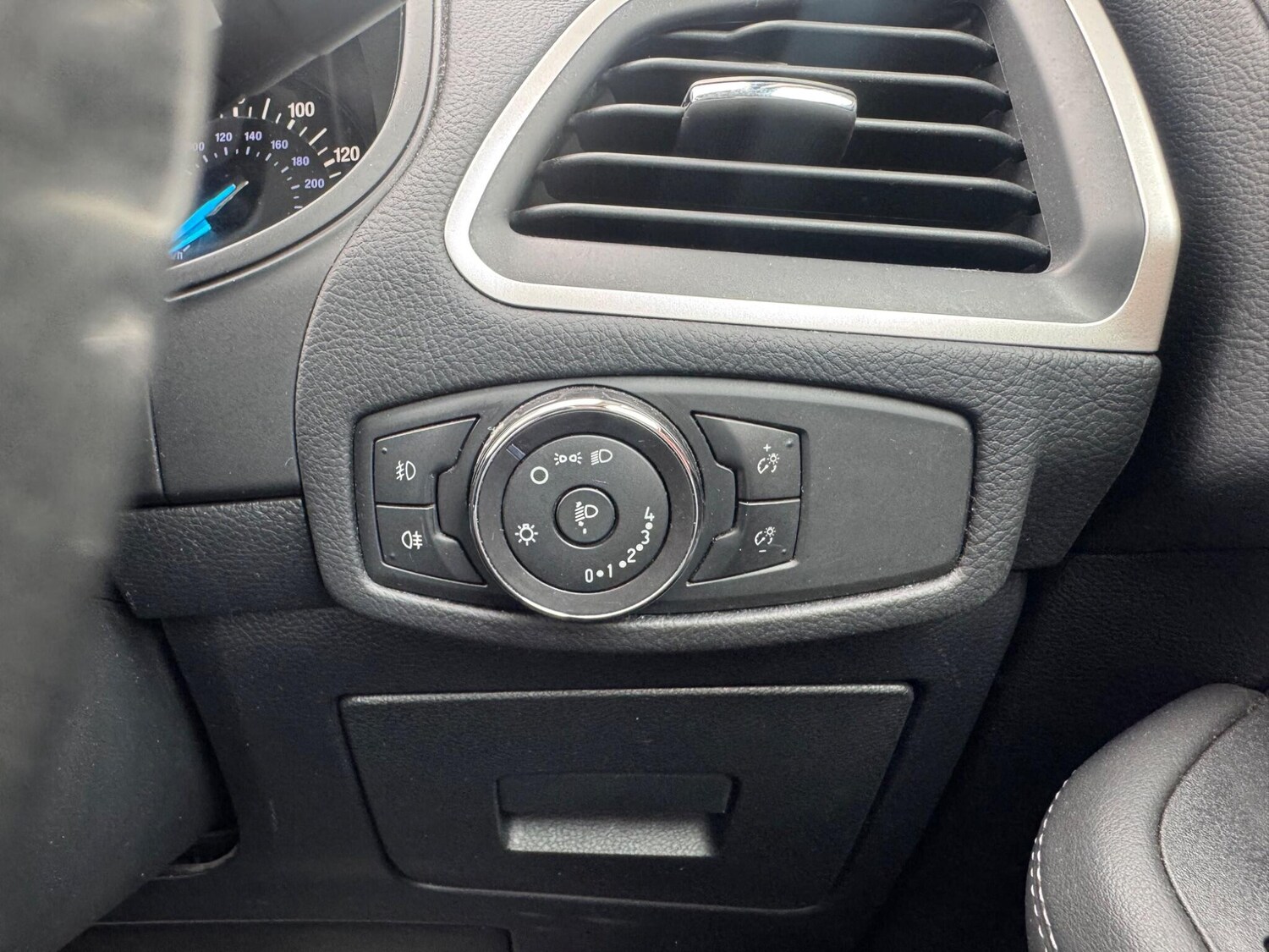 Used Ford S-Max 2017 for sale - 77479116: Photo 16