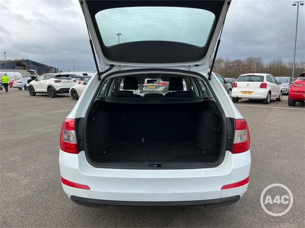 Used Skoda Octavia 2016 for sale - 77908702: Photo 7