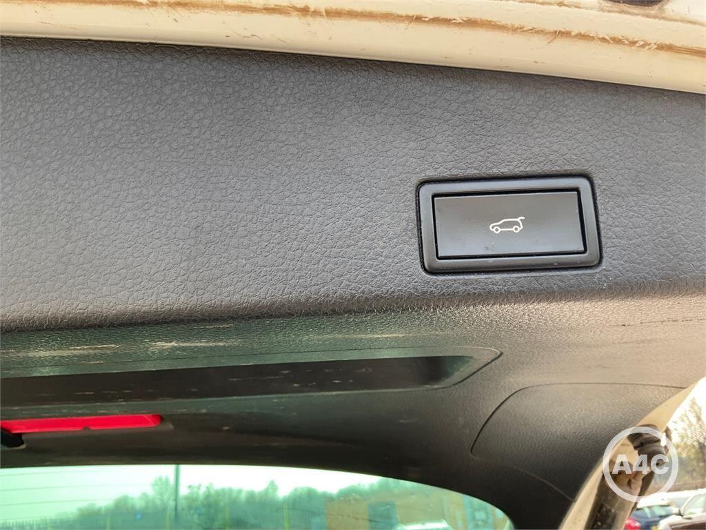 Used Volkswagen Touareg for sale - 77784807: Photo 16