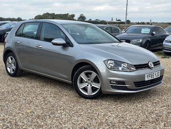 Volkswagen - Golf