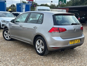 Used Volkswagen Golf 2015 for sale - 76123072: Photo 4