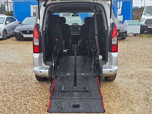 Used Peugeot Partner Tepee 2017 for sale - 73126486: Photo 24