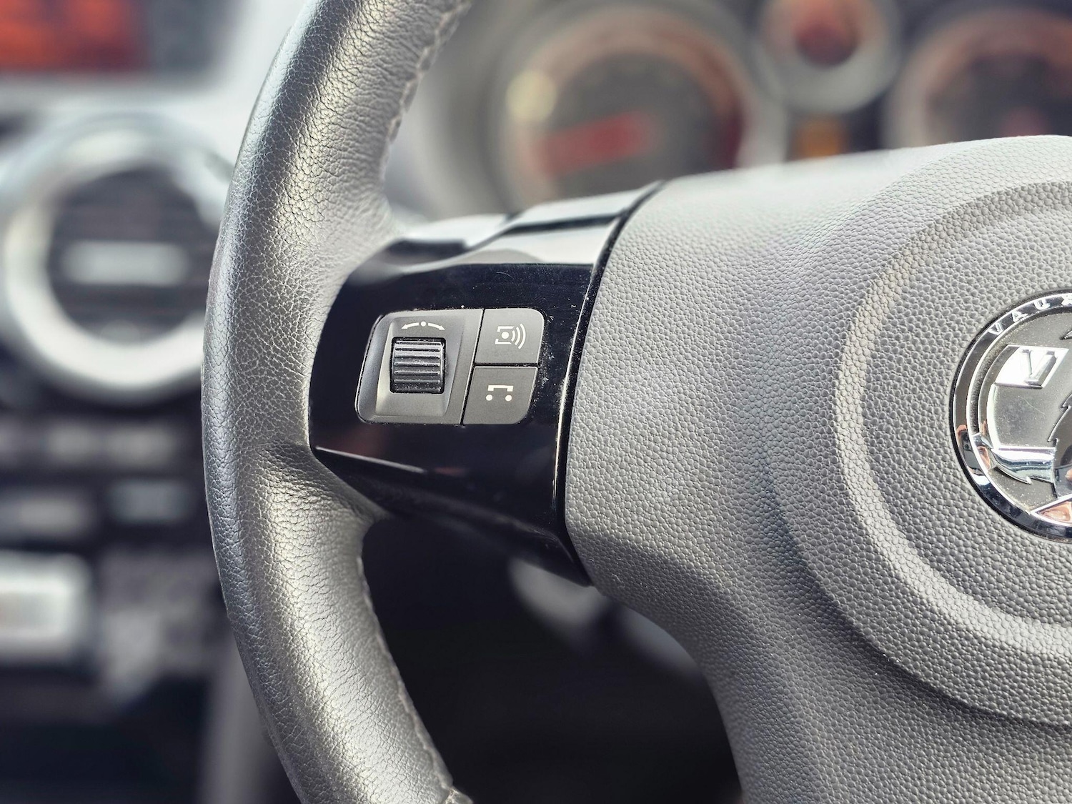 Used Vauxhall Corsa 2013 for sale - 77586659: Photo 15