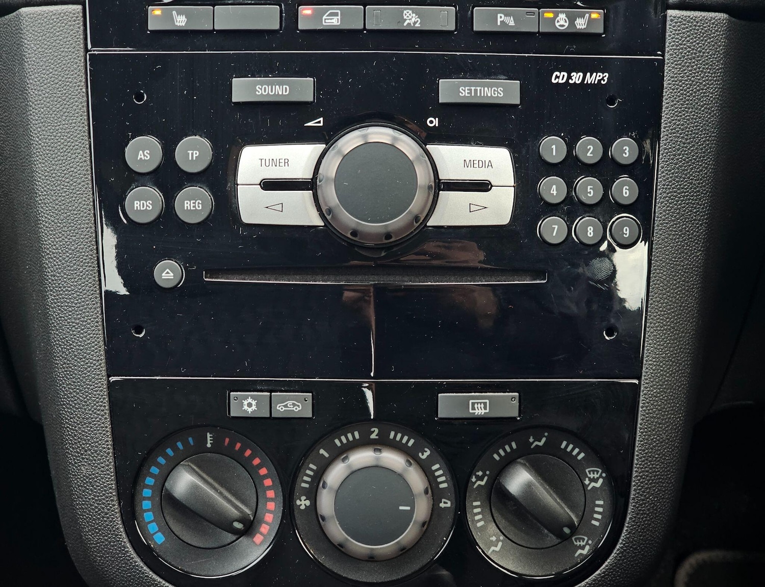 Used Vauxhall Corsa 2013 for sale - 77586659: Photo 8