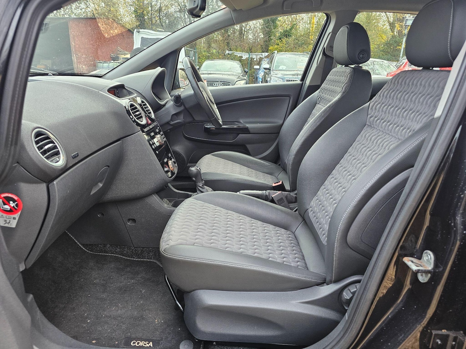 Used Vauxhall Corsa 2013 for sale - 77586659: Photo 9