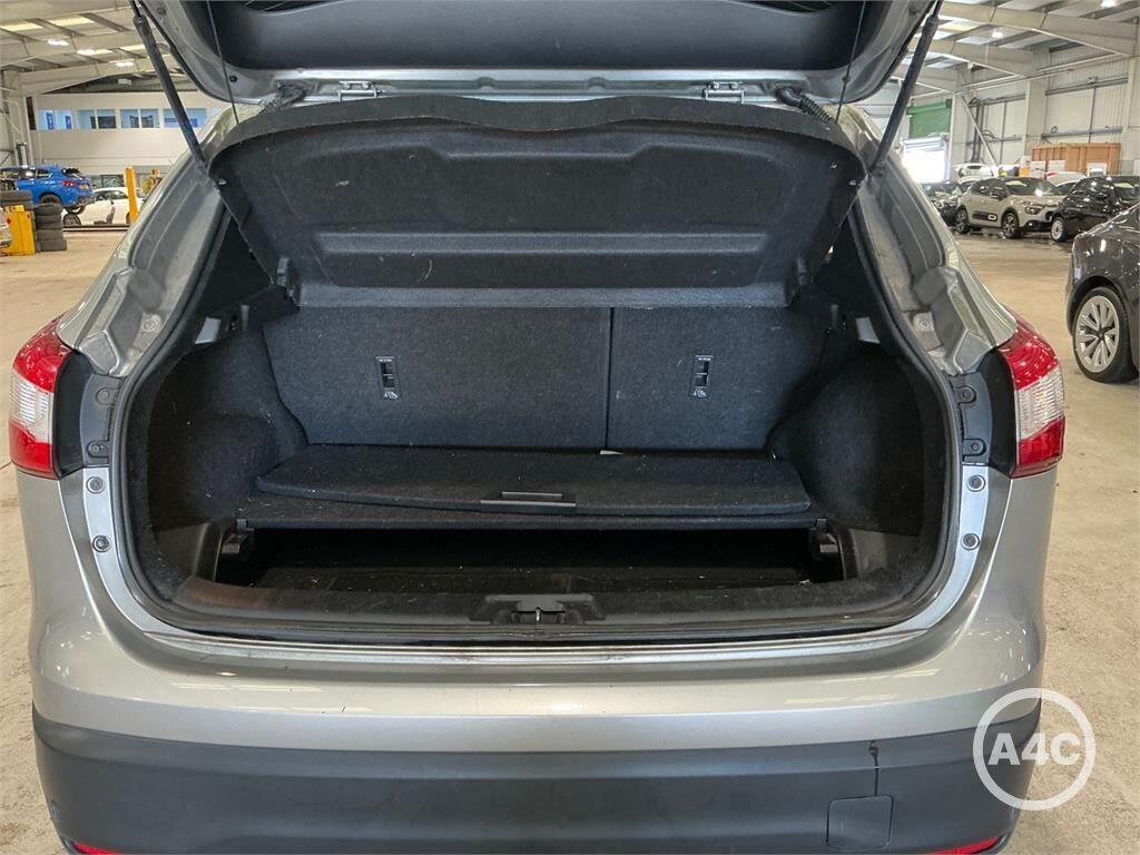 Used Nissan Qashqai 2015 for sale - 77970499: Photo 13
