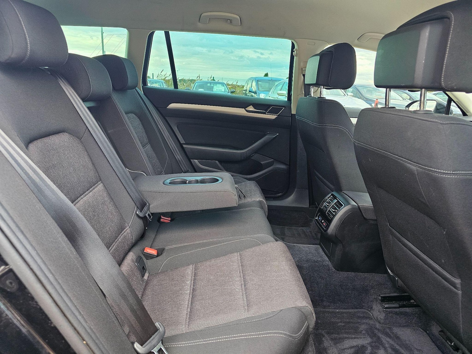 Used Volkswagen Passat 2018 for sale - 77101844: Photo 10