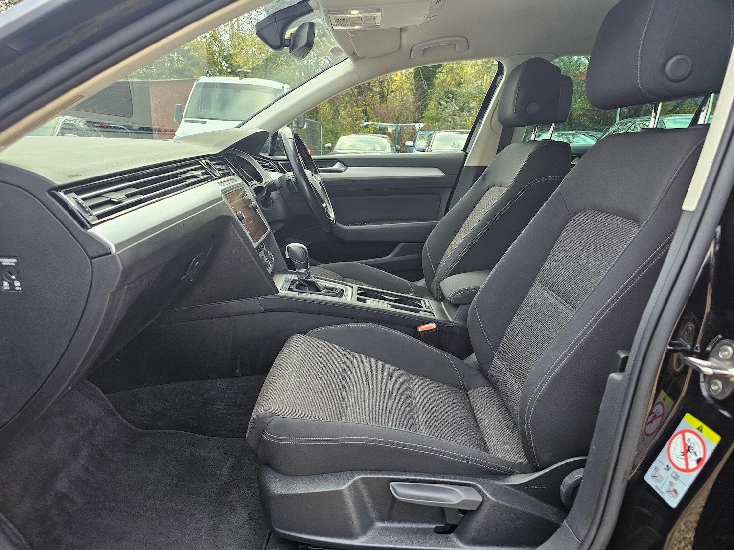 Used Volkswagen Passat 2018 for sale - 77101844: Photo 9