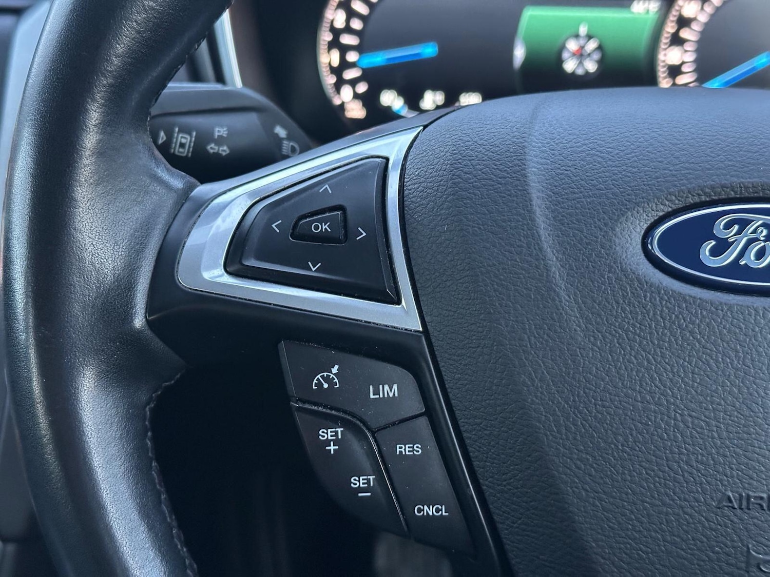 Used Ford Mondeo 2016 for sale - 76936165: Photo 26