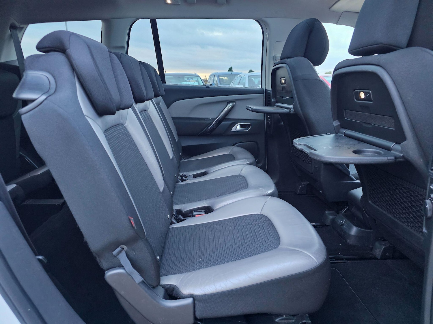 Used Citroen C4 Grand Picasso 2016 for sale - 76645387: Photo 11