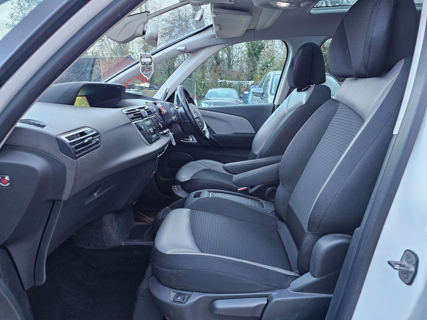 Used Citroen C4 Grand Picasso 2016 for sale - 76645387: Photo 9