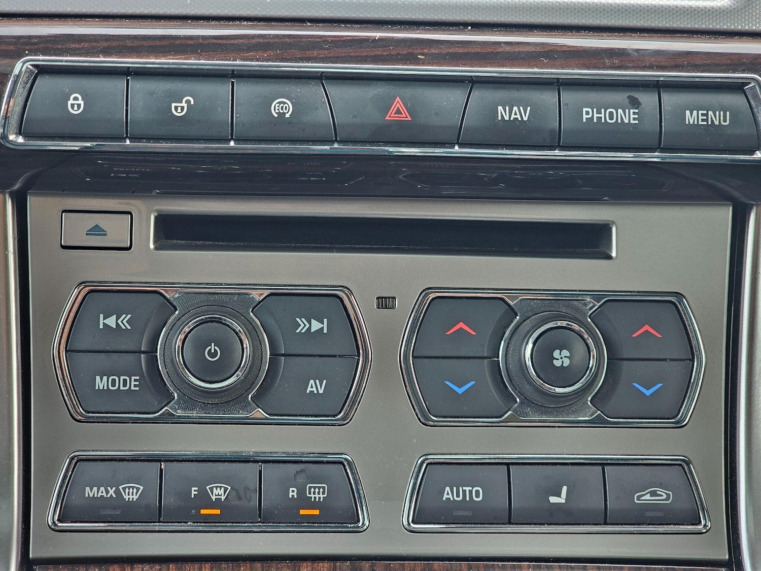 Used Jaguar XF 2015 for sale - 77978450: Photo 21