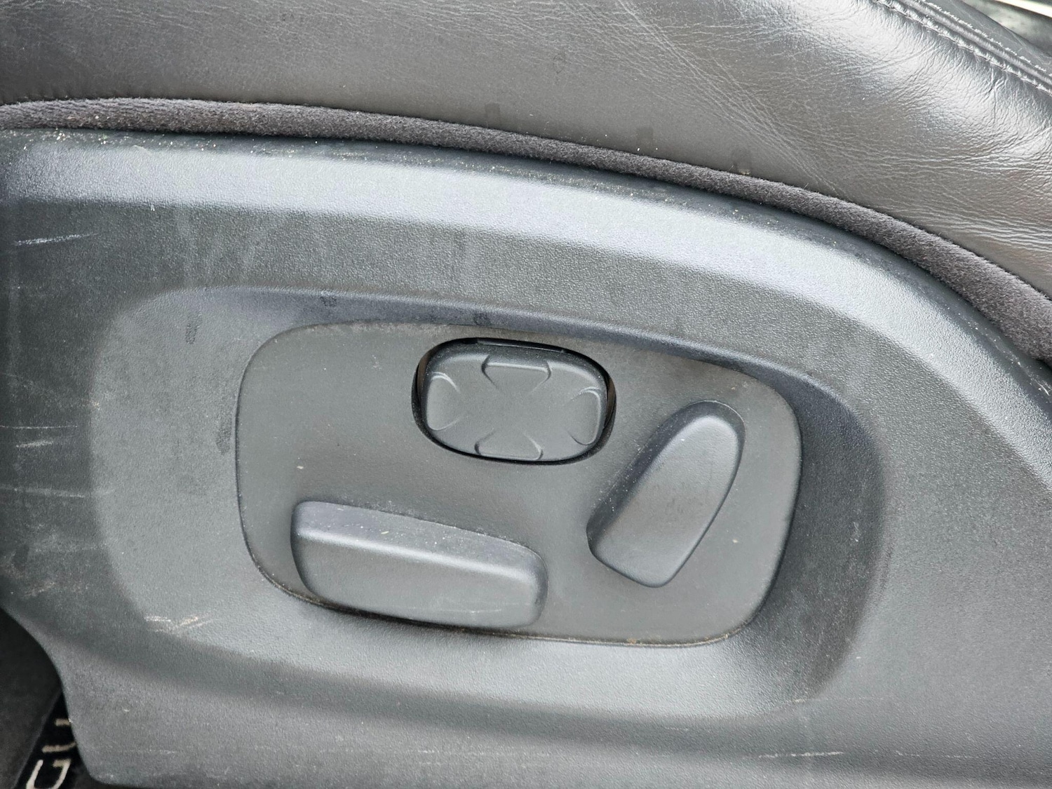 Used Jaguar XF 2015 for sale - 77978450: Photo 28