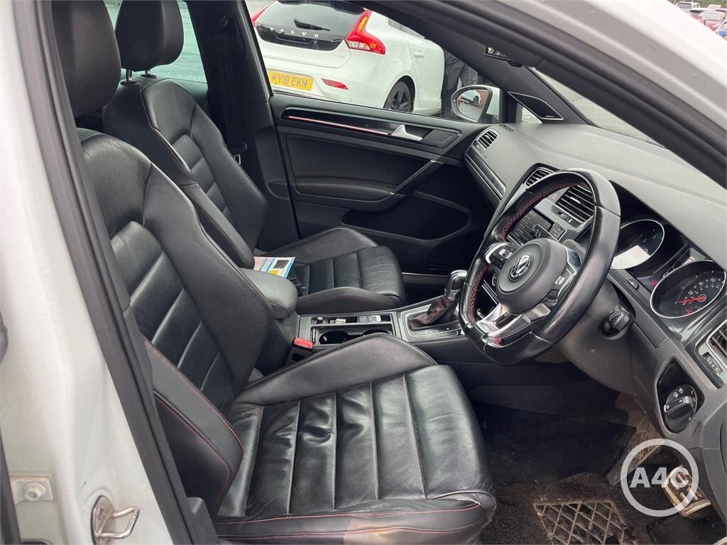 Used Volkswagen Golf 2014 for sale - 76645037: Photo 6