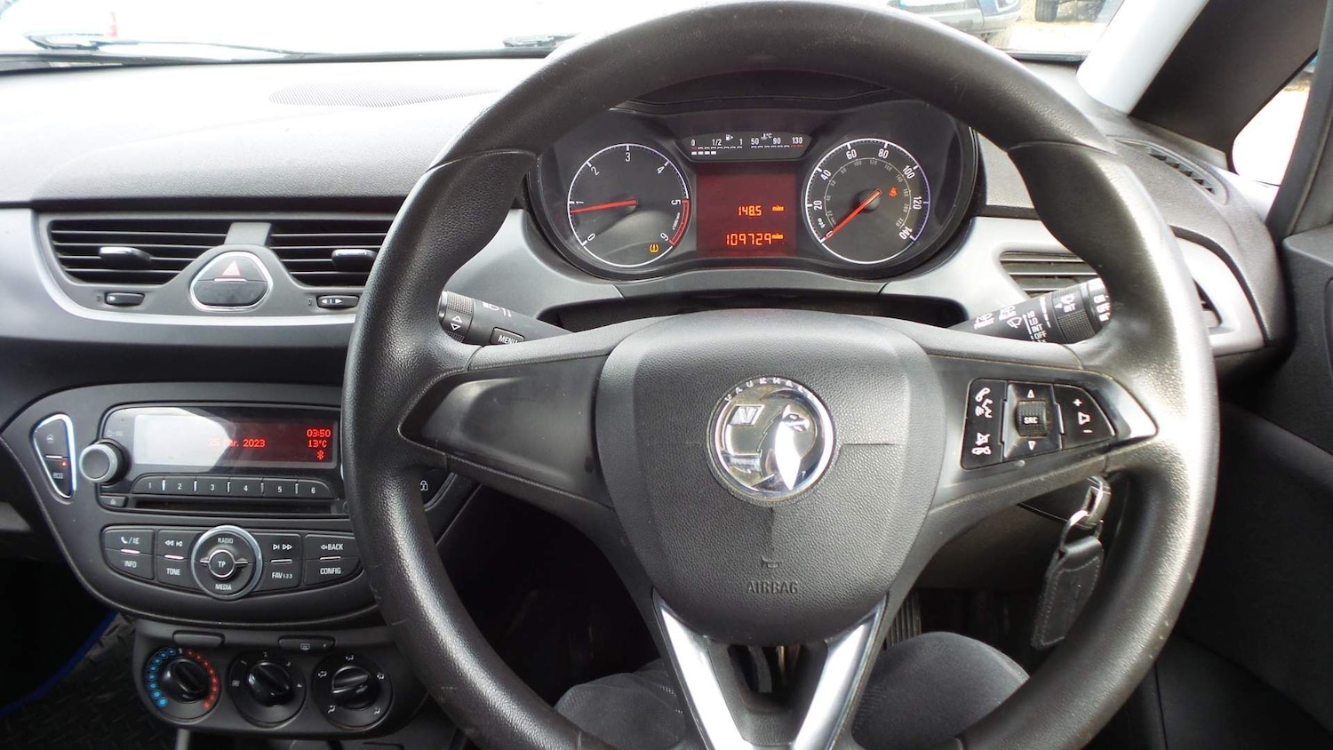 Used Vauxhall Corsa 2015 for sale - 76991521: Photo 9