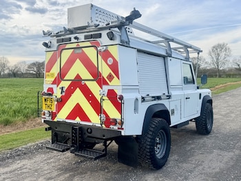 Used Land Rover Defender 2015 for sale - 78155387: Photo