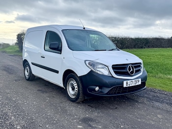 Used Mercedes-Benz Citan 2021 for sale - 77668600: Photo