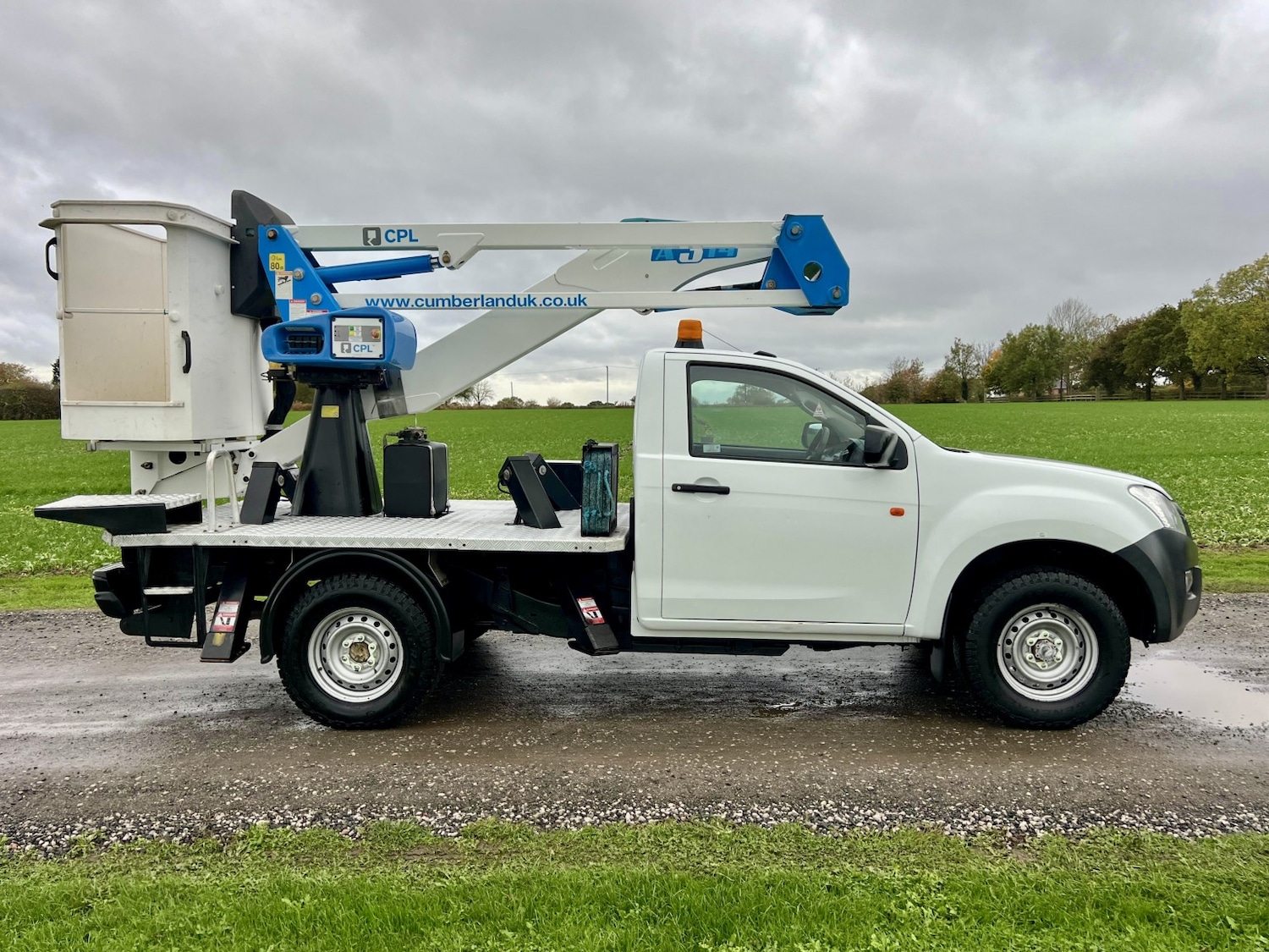 Used Isuzu D-Max 2016 for sale - 76334740: Photo 3