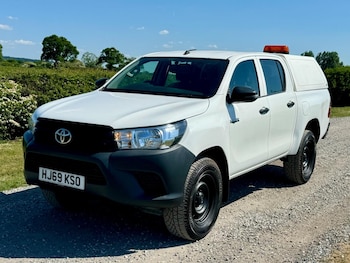 Toyota Hilux feature image