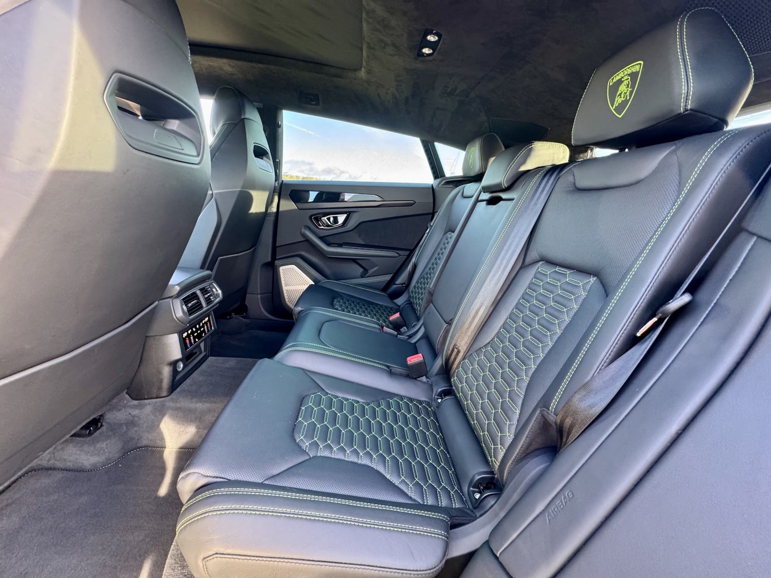 Used Lamborghini Urus 2021 for sale - 77271000: Photo 14