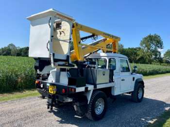 Used Land Rover Defender 110 2013 for sale - 75137788: Photo